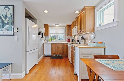 North Truro Cottage | August price reduction Beautiful freestanding cottage on the beach.