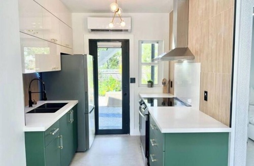 Little Haiti Apartment | Autumn At The Carrington- 2 Bedroom 1 Bathroom