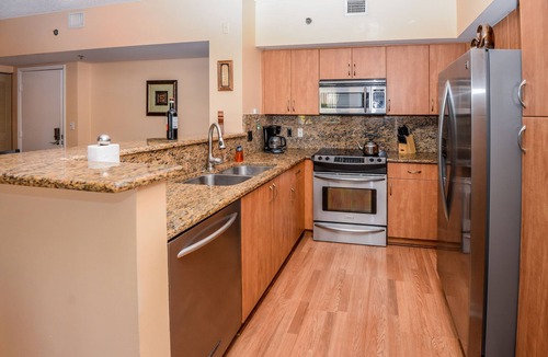 Aventura Condo | Aventura's Finest 2 BDR/2BTH Vacation Rental with Free WIFI & CABLE