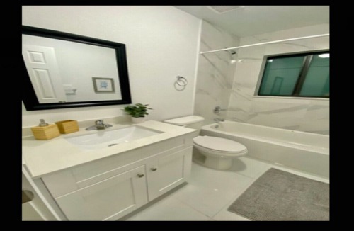 Gladeview Apartment | *Awesome Duplex 3 Bedrooms and 2 bathrooms* in Miami