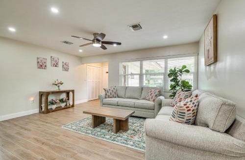 Lauderhill House | Backyard Oasis: Fort Lauderdale Home Near Beach