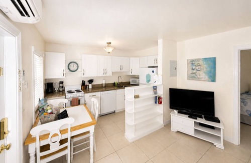 Pompano Beach Apartment | Bahama Beach Club Pompano