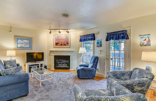 Bethany Beach House | Bahamas Beach Cottages house w/private washer and dryer & WiFi - close to beach