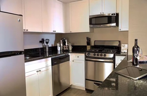 Rittenhouse Row House | Balcony Double Studio, The Windsor, 2 Family Suites, Skydeck Panoramas