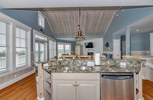 Middle Island Plantation House | Bald Head Island Home with Spectacular Ocean and Marsh Views