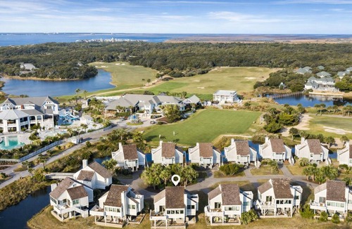 Bald Head Island Villa | Bald Head Island Oceanfront Coastal Retreat with BHI club access