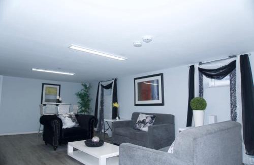 Guttenberg House | Basemant private room 21