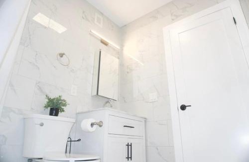 Guttenberg House | Basemant private room 21
