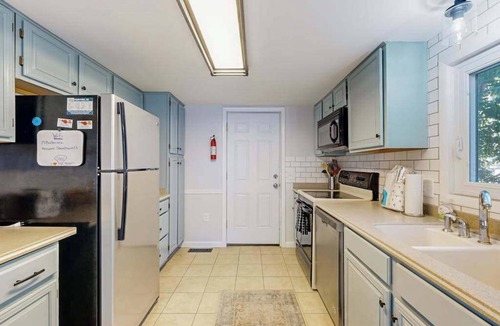 Ocean Pines House | Battersea on the Canal
