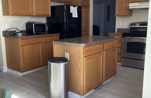Town Bank House | Bay Block Retreat – Pet-Friendly Fun for Families, Couples & Girls’ Getaways