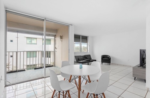 Bay Harbor Islands Apartment | Bay Harbor Sunset Apt 4B