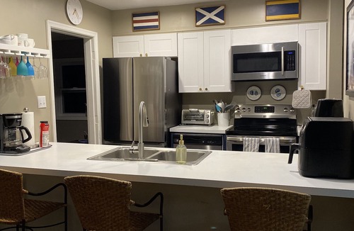 Reedville House | Bay House with Amazing View & Swimming Pool (open May- Sept.)