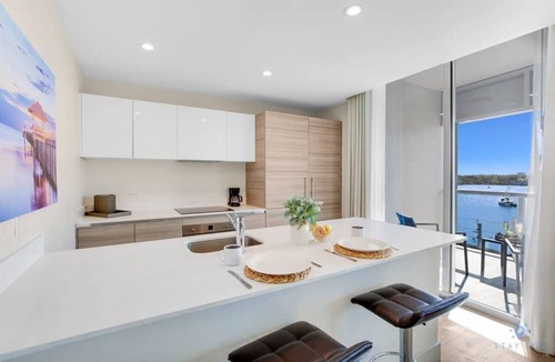 Hollywood Apartment | Bay View|Balcony|Amazing Pool|Hollywood Beach