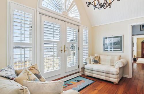 Cambridge House | Bayberry Cove