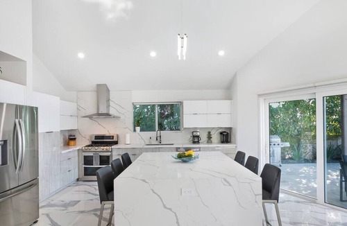 North Bay Village Villa | Bayfront Escape Poolside Luxury Villa with Sunset Views