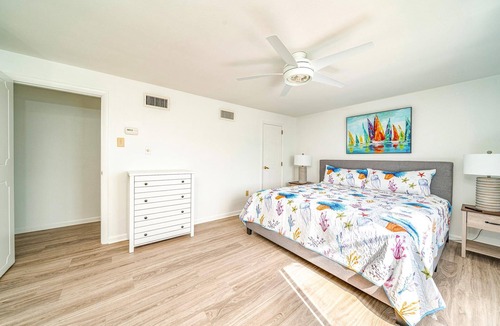 Stone Harbor House | Bayfront home on Pleasure Bay. Enjoy our 4 Bedroom/2.5BA- 14 Beds on the water