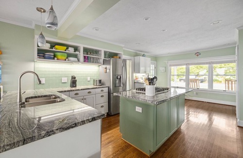 Reedville House | Bayfront Oasis with Heated Pool, Hot Tub & Playground! Family & Pet friendly!