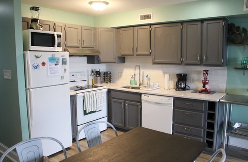 Midtown Ocean City Condo | Bayfront views at 56th St/2 level condo with 2 bayfront balconies! Sleeps 8.
