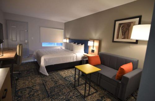 Pine Grove Hotel | Baymont by Wyndham Pine Grove I-81