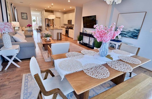 Bayside Villa | Bayside: Fenwick Island: 4BR 2.5 Baths New Listing