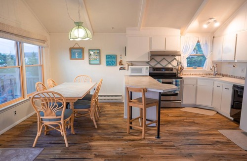 Harvey Cedars House | Bayside House - Quiet neighborhood