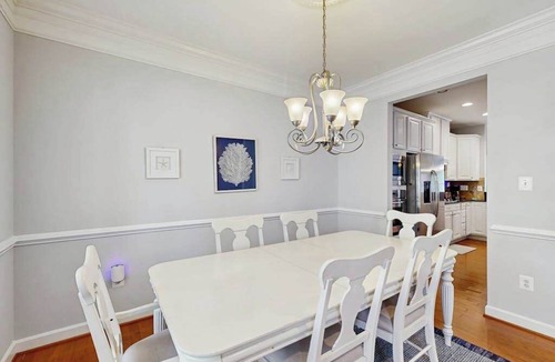 The Commons House | Bayside Resort -11282 Signature Blvd.