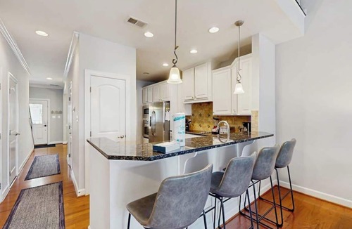 The Commons House | Bayside Resort -11282 Signature Blvd.