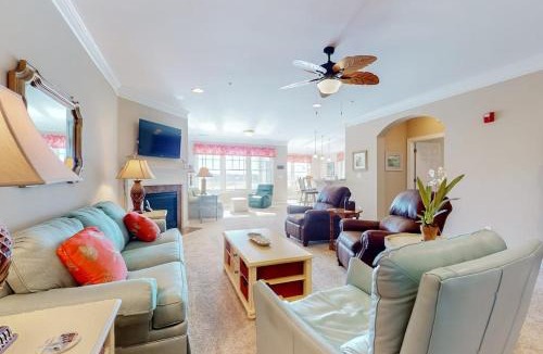 Bayside House | Bayside Resort - 31738 Lakeview Dr #202A