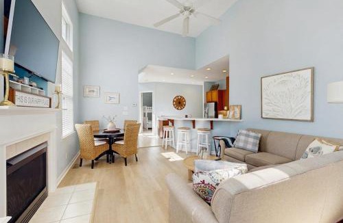 The Commons House | Bayside Resort - 36295 Sunflower