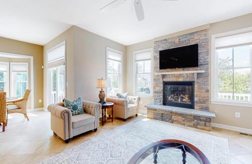 The Commons House | Bayside Resort - 38958 Aster Way