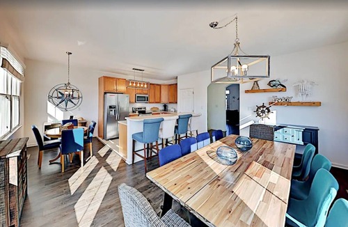 The Commons House | Bayside Resort Golf Club Townhome-Walk to pool, playground, tennis. Sleeps 11