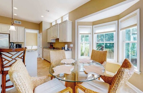 The Commons House | Bayside Resort home with paid-access pools & other resort amenities