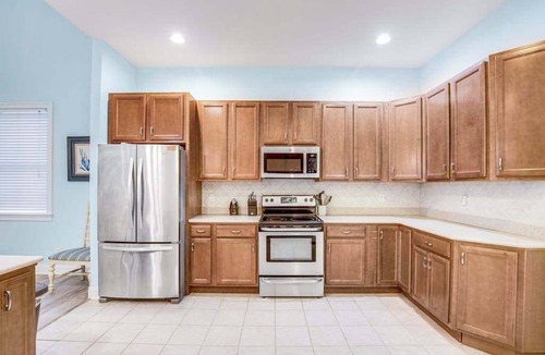 Bayside Village House | Bayside Resort house w/golf on-site, private gas grill, pool & basketball court