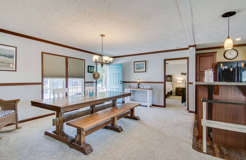 Chincoteague House | ‘Beach Bay Pony Place’ w/Ponies: 1 Mi to Water!