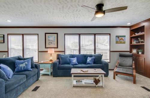 Chincoteague House | ‘Beach Bay Pony Place’ w/Ponies: 1 Mi to Water!