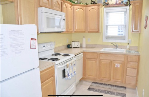 North Wildwood Condo | Beach Block, North Wildwood: Heated Pool