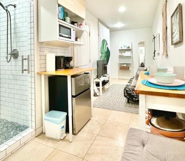 Inglewood Apartment | Beach-Boho Style Jr Suite Apt Tiny Home near LAX Beaches SoFi Stadium