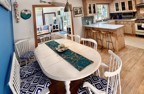 South Chatham House | Beach Chic Chatham 5 Star 5 Min Walk to Beach-Newly Renovated Private Retreat AC