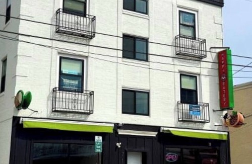 North End Condo | Beach Condo –Modern 2BR/2BA w/Pool, Parking, More!
