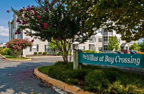 Lewes Condo | Beach condo- top floor, dog friendly, pool. 2 bed, 2 bath, pull out couch.