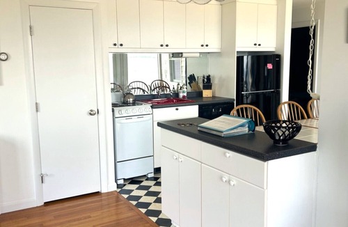 Wellfleet Cottage | Beach front Cottage, close to downtown - Private Beach and Great Water views