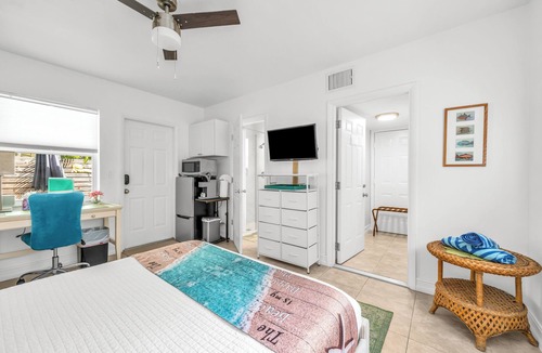Boca Raton House | Beach getaway 1 bdrm, private patio! STEPS TO BEACH! Summer Sale!