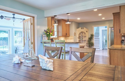 Erma House | Beach House Bliss - Cape May Coastal retreat w/space for multiple families!