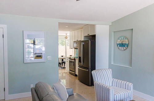 Briny Breezes House | Beach House East of A1A- 3 Bedroom 3 Houses from Beach