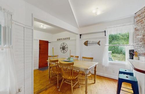 East Chop House | Beach House