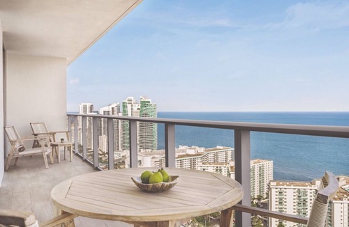 Hollywood South Central Beach Apartment | Beach is Calling! 3 Convenient Units, Onsite Pool, Near Beach