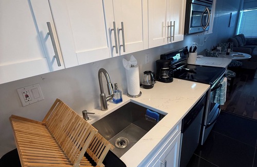 Dolphin Isles Apartment | Beach Lover’s Paradise: Cozy rental just 5 minutes walk to Fort Lauderdale beach