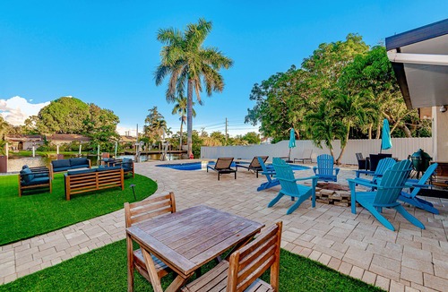 Fort Lauderdale Villa | Beach Mansion Waterfront Dream! Heated Pool 5b/4ba