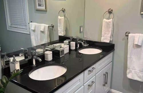 Centerville Bed & Breakfast | Beach nearby Pool/HotSpa Firepit LGbackyard