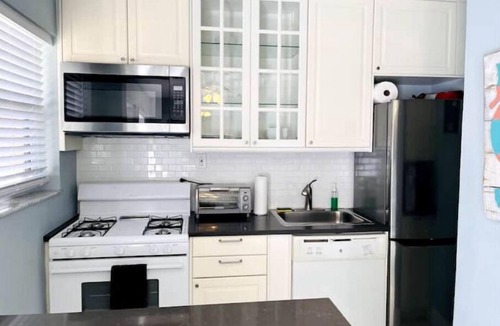 Hollywood Apartment | Beach Terrace Resort Hollywood Beach, Pool Access and Free Parking